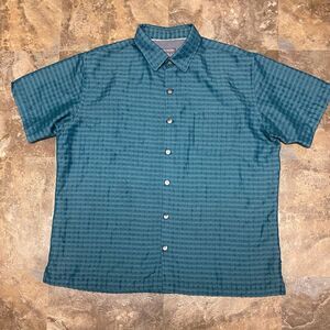 Van Heusen Size L